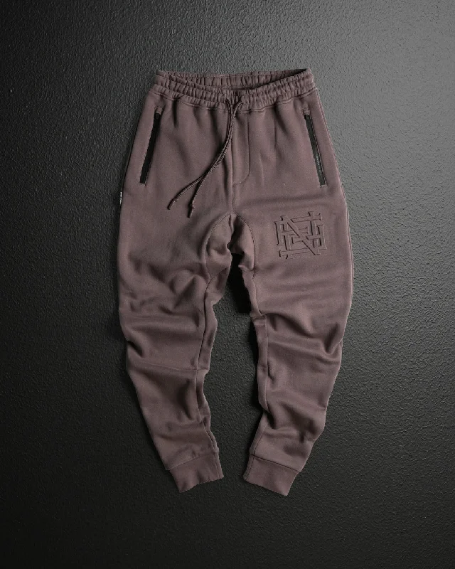 EMBOSSED FITTED JOGGERS-EARTH