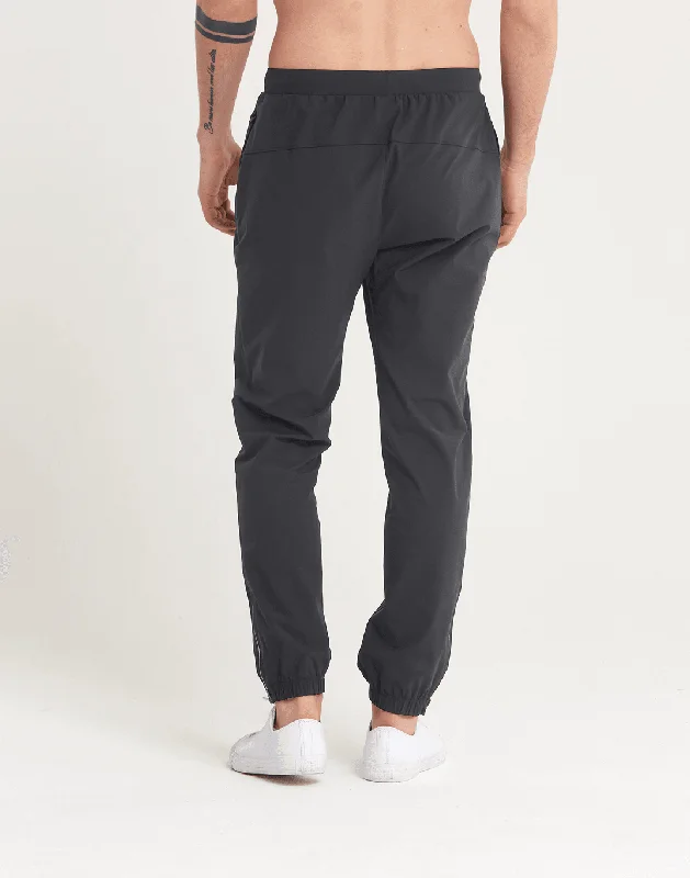 In Motion Jogger in Midnight Grey