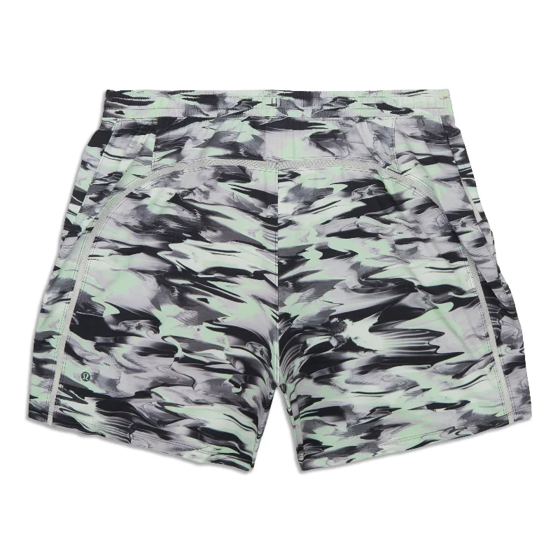 Pace Breaker Short - Resale