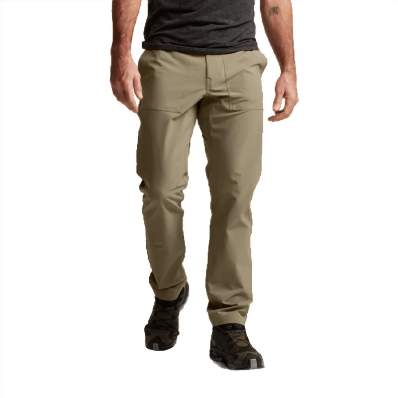 42"" Waist Regular / buckskin